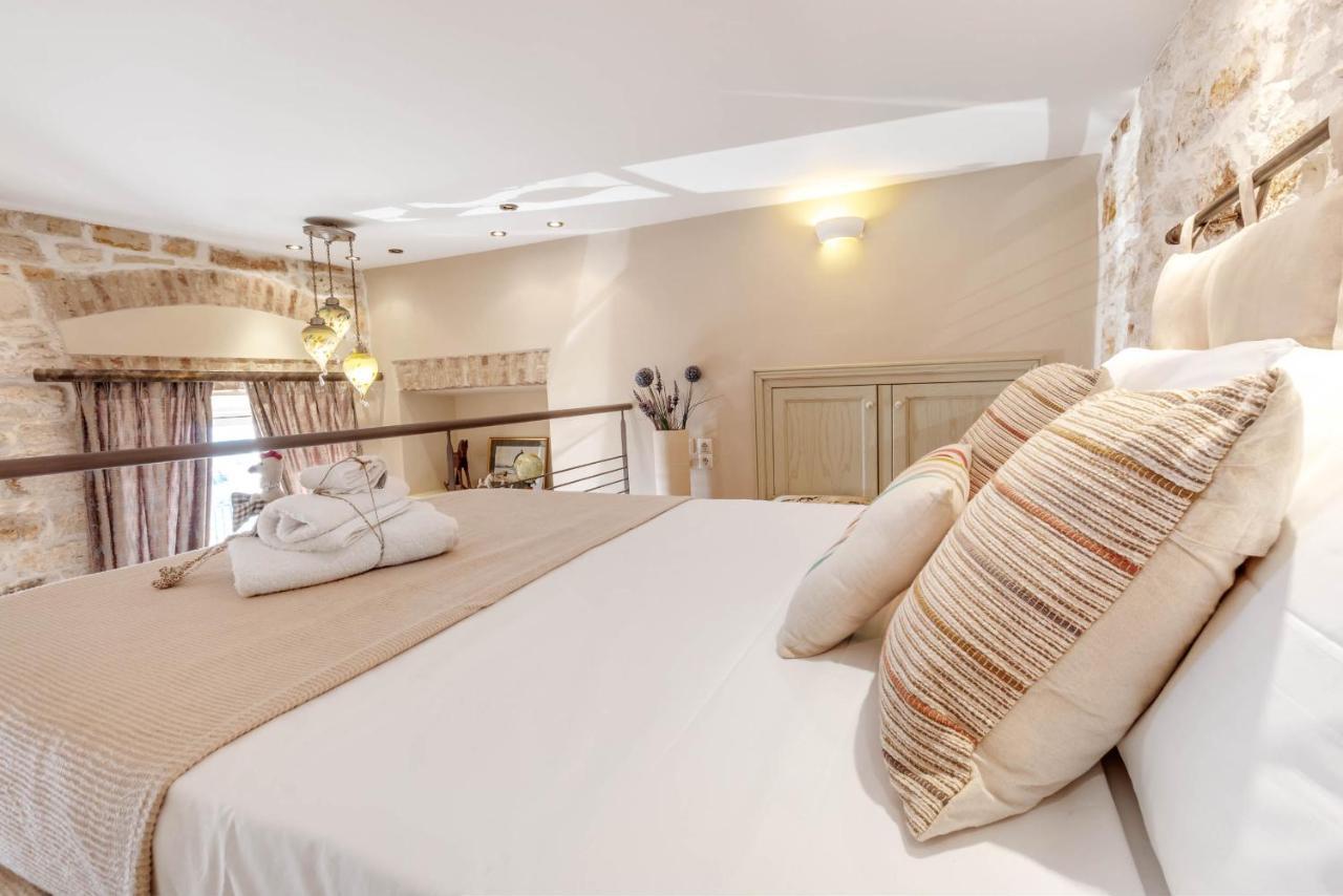Mouragia Loft - Waterfront Old Corfu Town Apartment Екстериор снимка